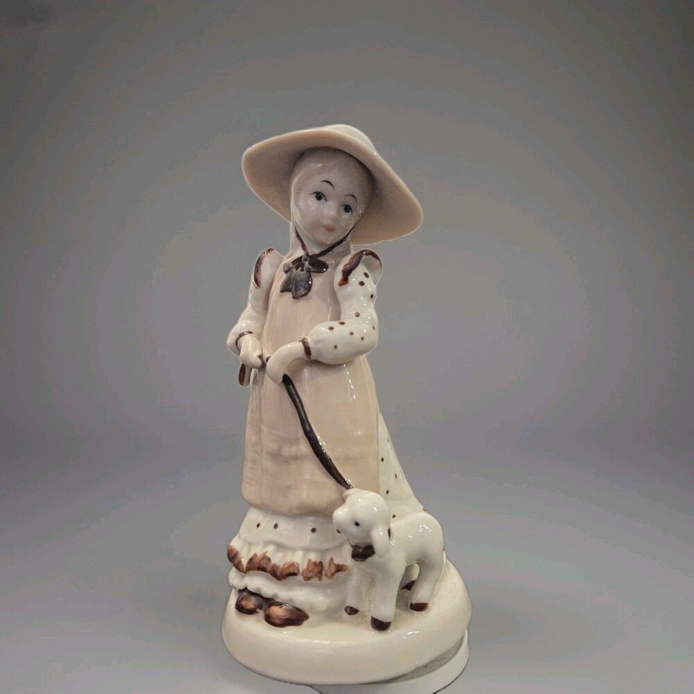 Vintage Price Products "Girl And Lamb" 8 1/2"H Musical Wind Up Figurine